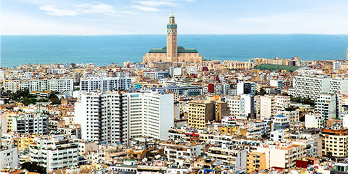 حجز طيران من العيون إلى الدار البيضاء